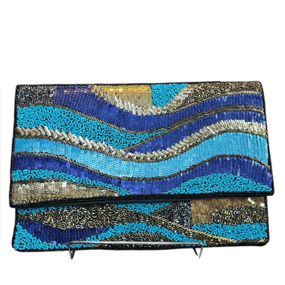 Accessory to Love - Makin Waves Beaded Clutch - EUC Like New Condition